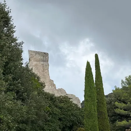 2 Personnes, Proche Et Commodites