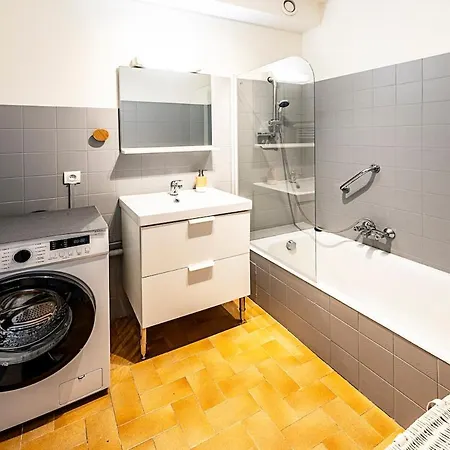 Apartment 2 Personnes, Proche Et Commodites