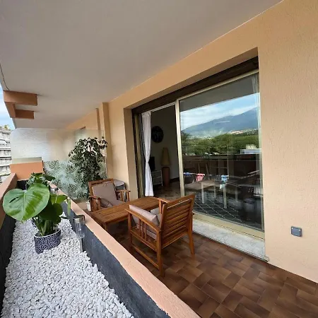 2 Personnes, Proche Et Commodites Apartamento